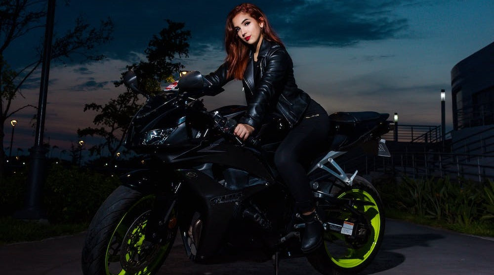 How to Look Cool While Riding a Motorcycle!