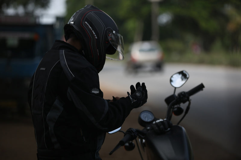 Biker Gloves - How They Protect Your Hands While Improving the Look?