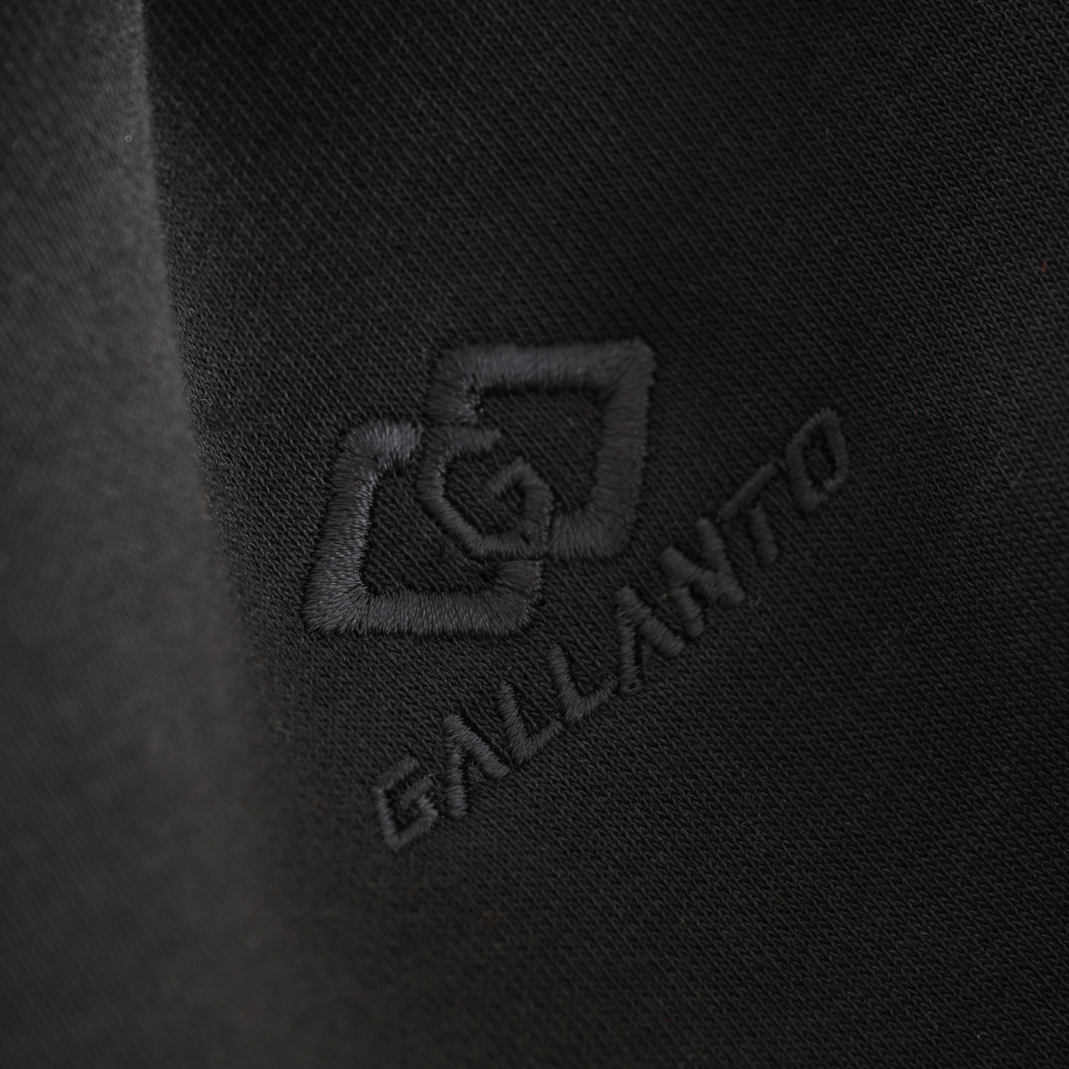 mens sweatshirts in organic cotton with embroided logo crew neck