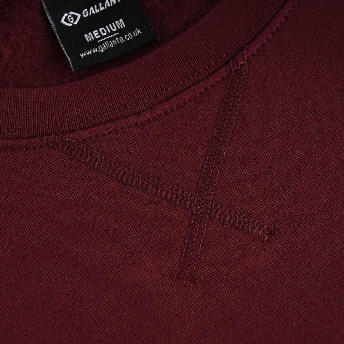 mens sweatshirts in organic cotton with embroided logo crew neck
