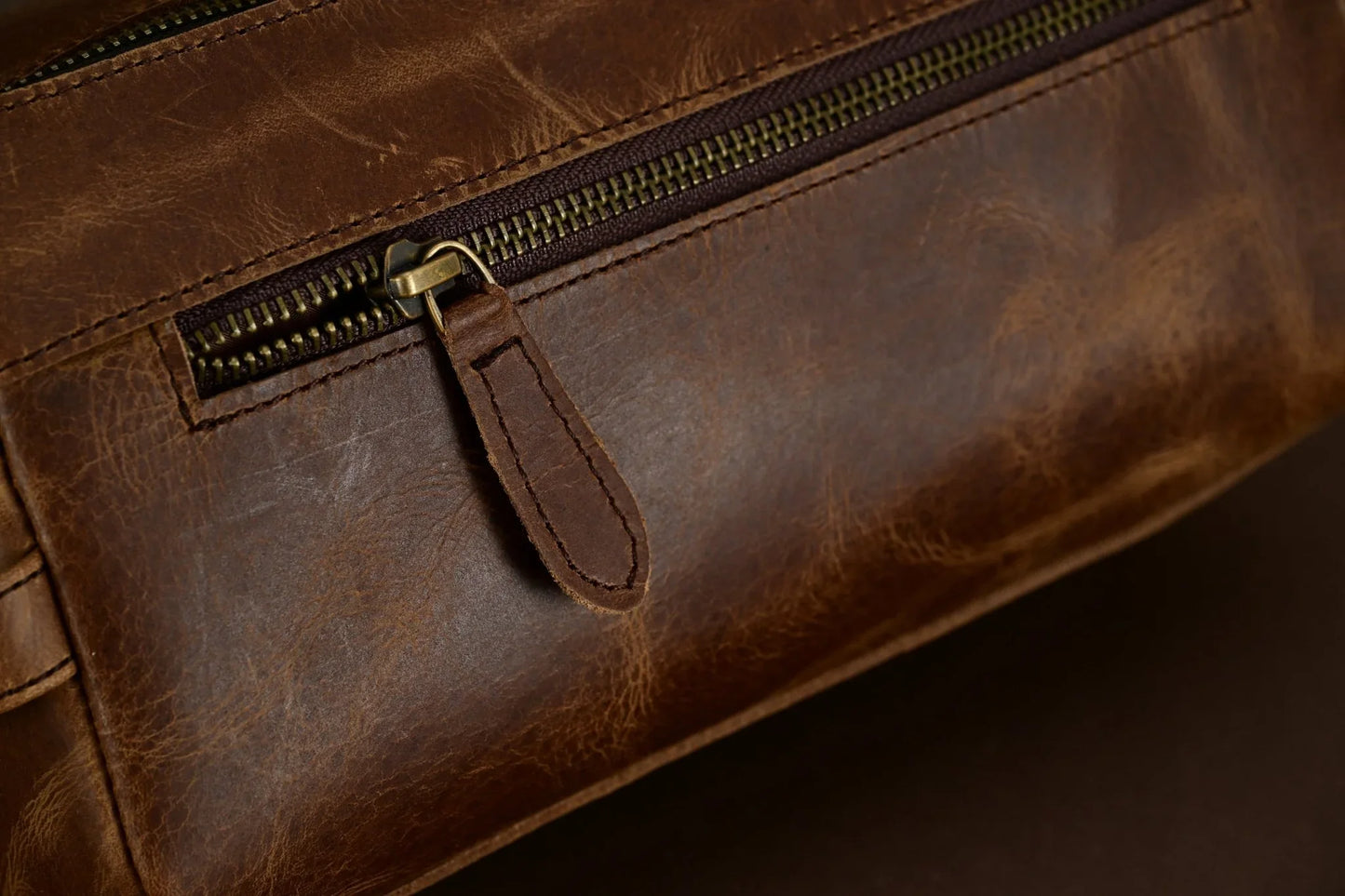 premium cowhide leather toiletry bag travel dopp kit distressed brown - 