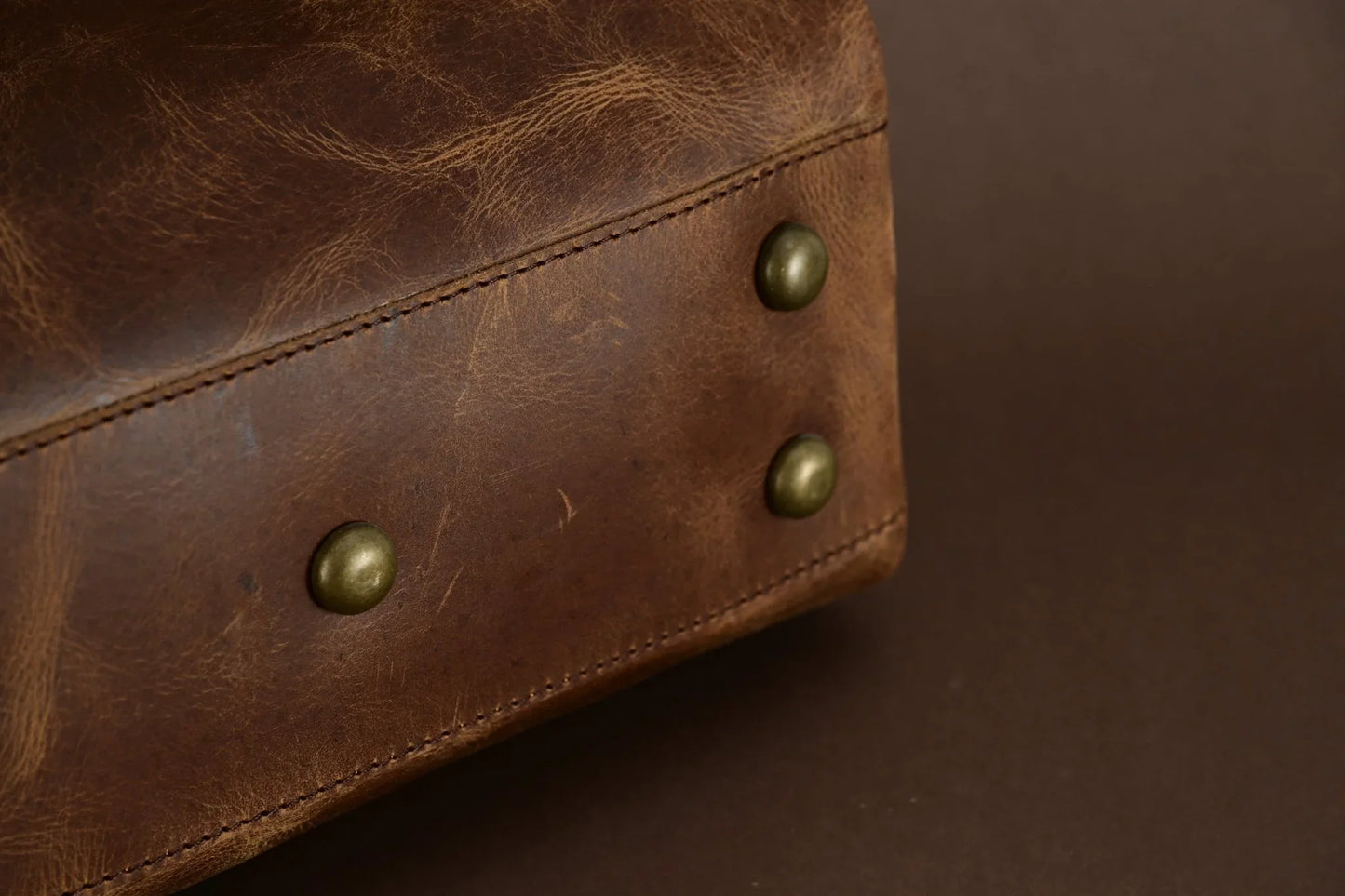 premium cowhide leather toiletry bag travel dopp kit distressed brown - 