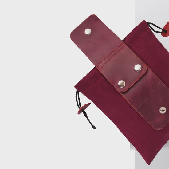 Gallanto hiking pouch made from waxed canvas for outdoor adventures.